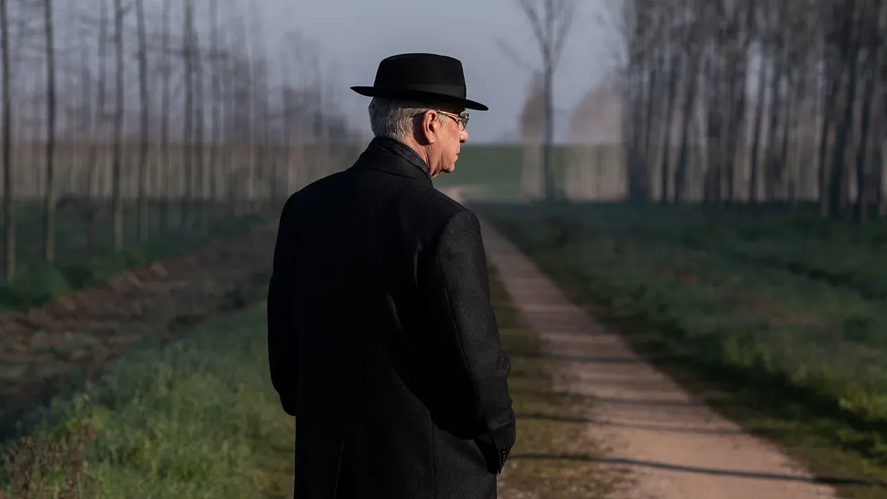 La crepa nel cemento armato – Recensione di La grazia immagine principale dell'articolo